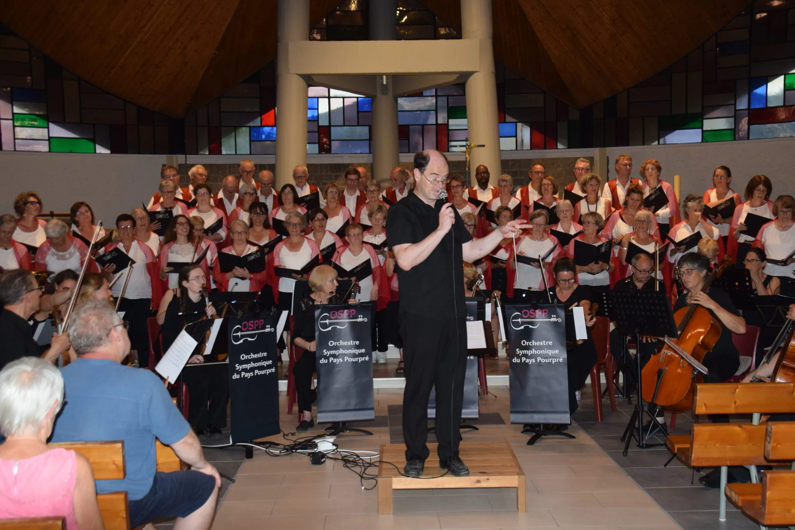 Chef d'orchestre, orchestre et chorale